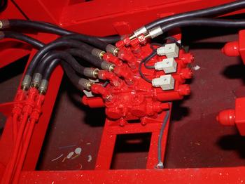 Rúllubaggatínur: Stjórnkerfi 3