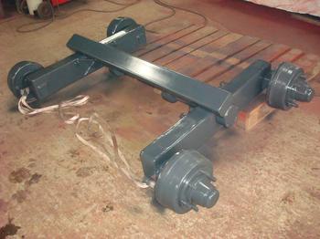 Hjólabúnaður: Með þverslá