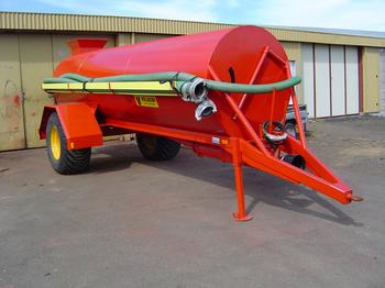 Snekkjudæludreifari: Með börkum í rekkverki